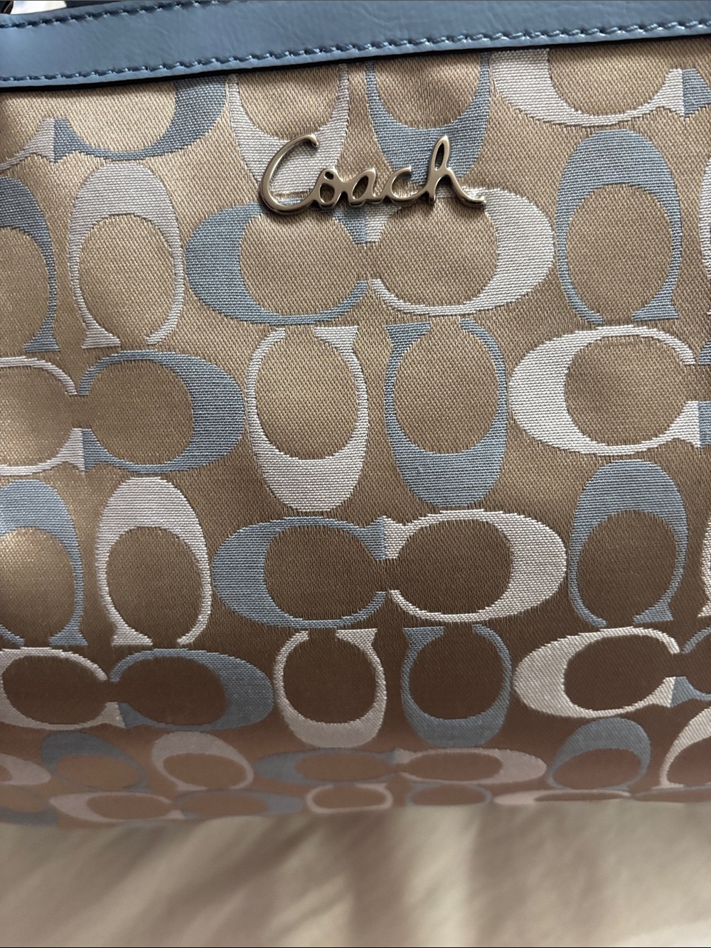 Authentic Coach Signature Tote | Early 2012s | Vintage Coach | Style F17676